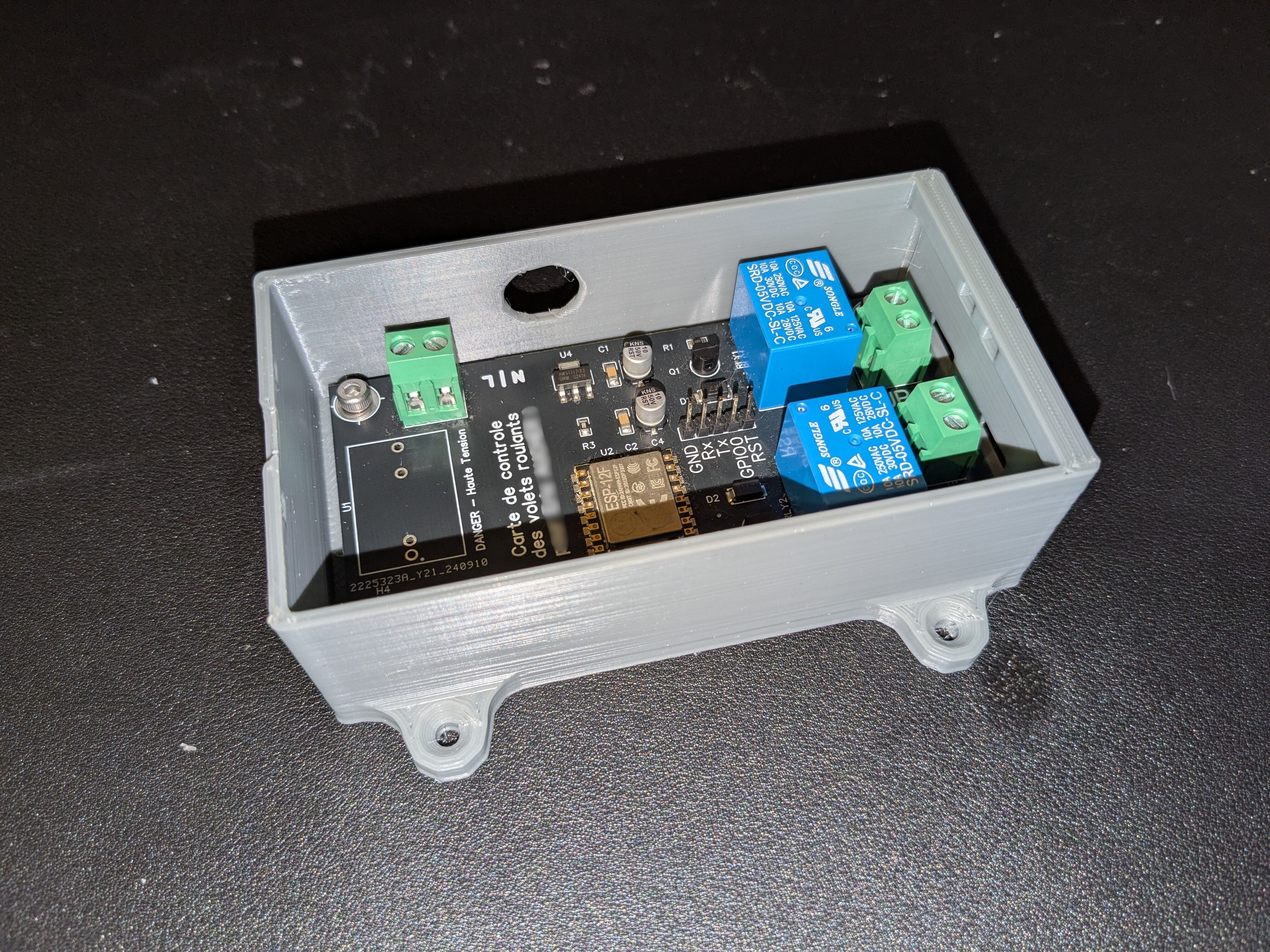 🏠 Système de Pilotage de Volets WiFi